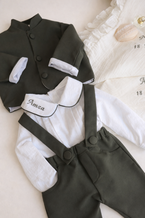 Set Botez Băieți Personalizat Liam– Costum cu Bretele, Cufăr Catifea & Trusou Muselină OEKO-TEX® [14]