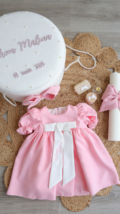 set botez fetita personalizat Lidia- Rochiță Roz și Trusou Complet Elegant cu lumanare [3]