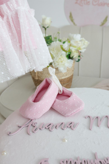 Set botez fetiță roz pudră – Rochiță elegantă, cufăr decorat și trusou muselină | Little Claire [5]