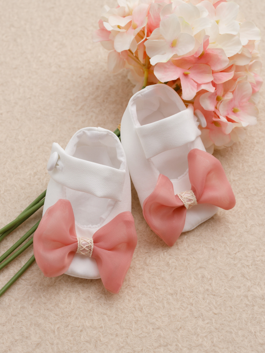 Set botez fetite Liora , rochita organza, trusou muselina si cufar personalizat [3]
