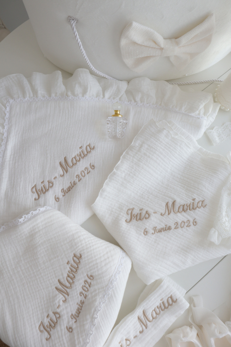 Set botez Lace Heirloom – eleganță delicată pentru o zi de poveste [5]