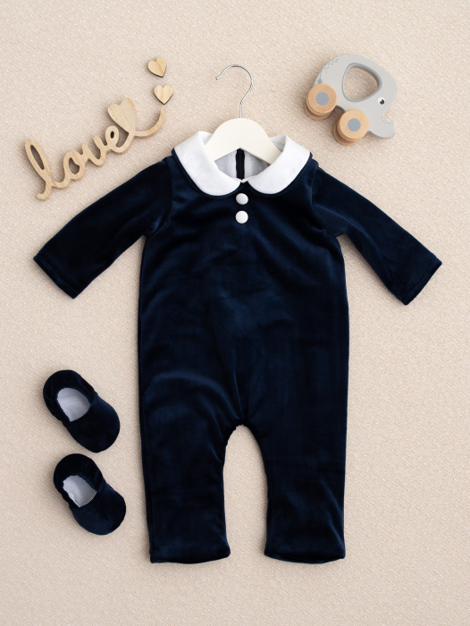 Set complet baietel Noah: trusou, lumanare si tinuta [2]