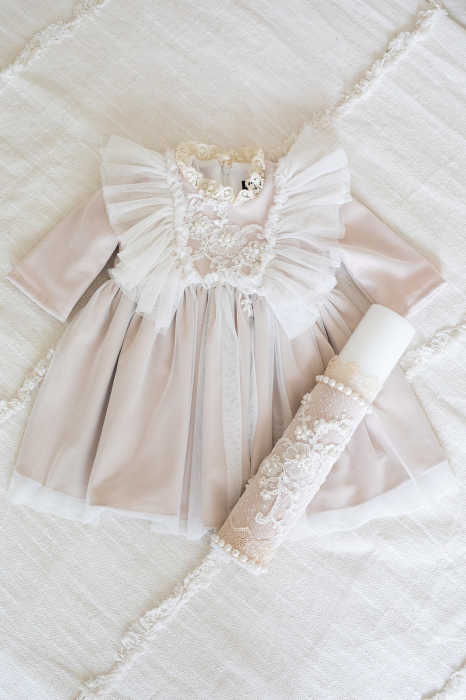 Set de botez Lucia cu paltonas– eleganță atemporală pentru o zi specială [9]