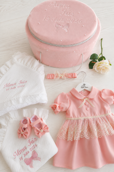Set de botez Magnolia – Delicatețe într-o nuanță piersicuta [2]