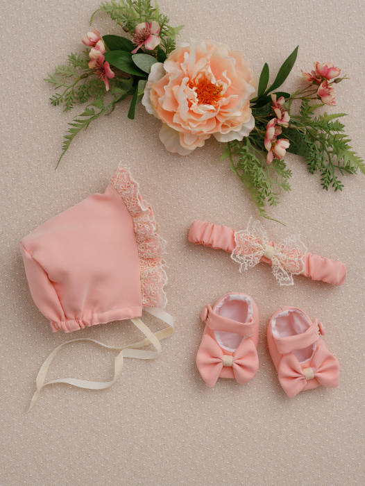 Set de botez Magnolia – Delicatețe într-o nuanță piersicuta [13]
