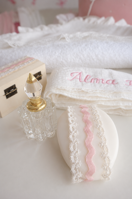 Set de botez Magnolia – Delicatețe într-o nuanță piersicuta [14]