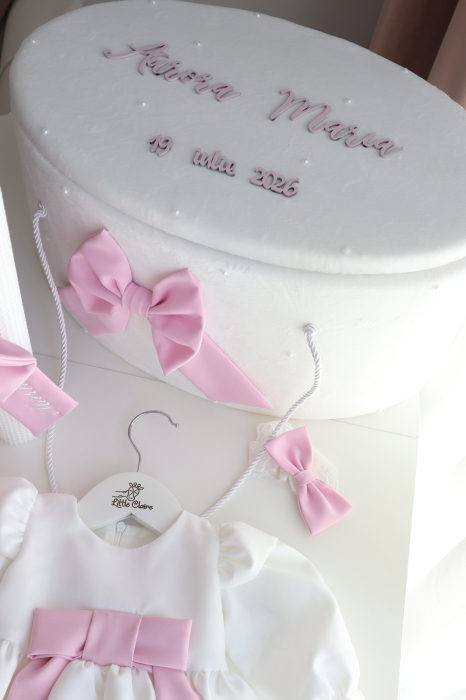 Set Premium Botez Fetiță – Rochiță, Trusou, Cufăr, Lumânare Ava Little Claire [8]