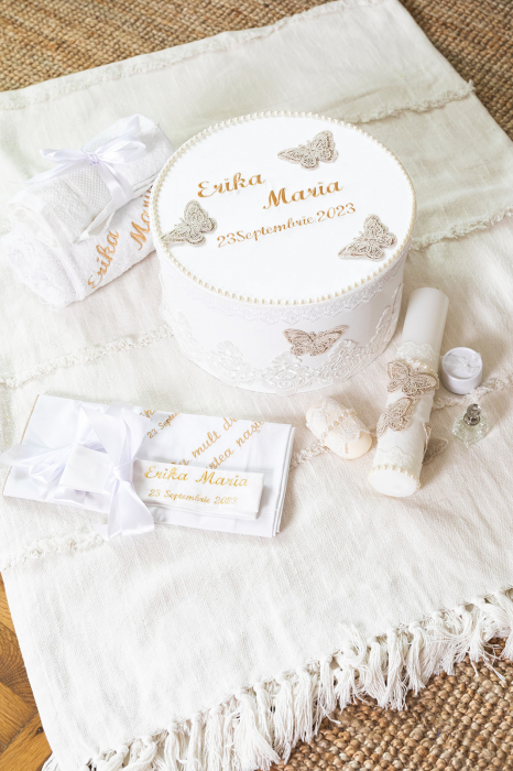 Set trusou botez fete cu lumanare Erika [1]