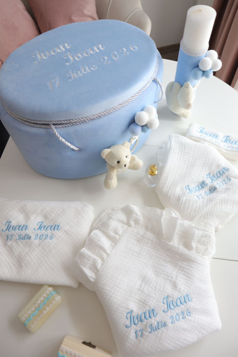 Trusou botez Baby Blue cu ursulet Little Claire [3]
