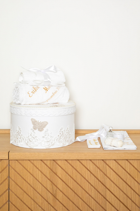 Trusou botez fete personalizat - Erika [4]