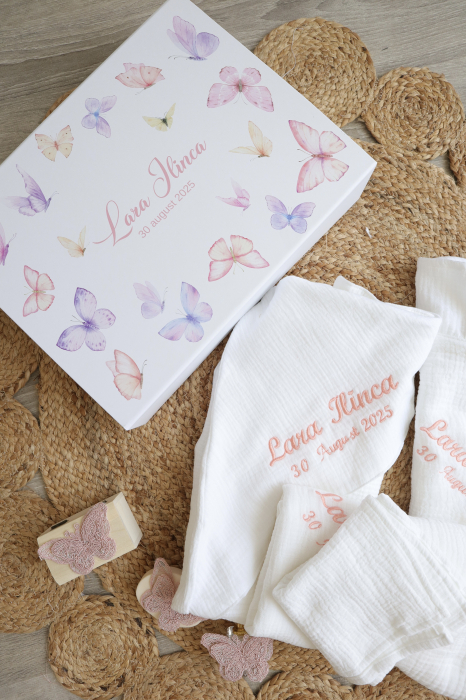 Trusou botez fetita personalizat Fluturasi [1]