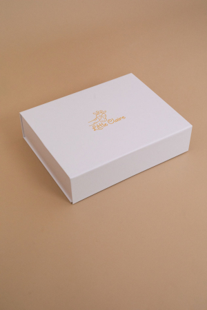 PENTRU BAIETEI - Cutie cadou Little Claire inchidere cu magnet