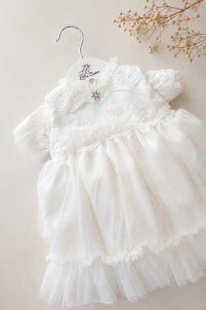 ROCHITE BOTEZ FETITE - Rochiță de botez Aveline – crep, tul și dantelă- special by LittleClaire