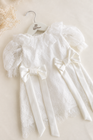ROCHITE BOTEZ FETITE - Rochiță Ivory Heirloom din Dantelă Chantilly | Personalizabilă | Little Claire