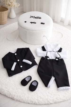 TRUSOURI BOTEZ BAIETEI - Set botez baietel Matteo Black , trusou personalizat si costumas premium