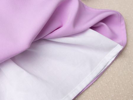 Set Botez Fetiță – Cufăr Personalizat, Rochiță Douche Lavande și Trusou din Muselină [8]