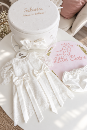 SETURI BOTEZ FETITE - Set botez fetiță Ivory cu rochiță și trusou complet