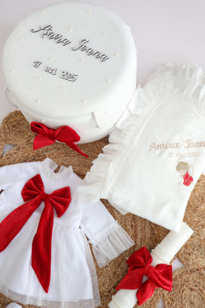 Set botez fetiță „Magic” – trusou complet din muselină personalizat, cufăr și lumânare [6]