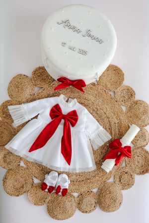 TRUSOURI BOTEZ FETITE - Set botez fetiță „Magic” – trusou complet din muselină personalizat, cufăr și lumânare