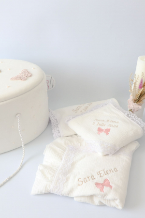 Set botez fetita trusou muselina si lumanare Sara [4]