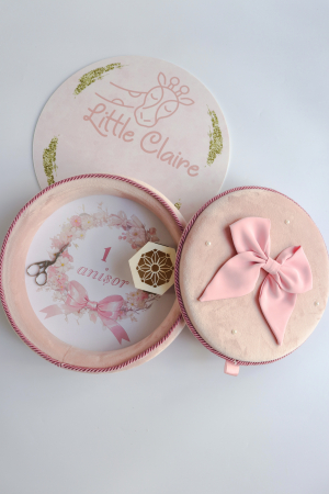 PRIMA ANIVERSARE - Tavita mot cu capac roz pudra si fundita