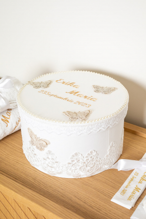 Trusou botez fete personalizat - Erika [5]