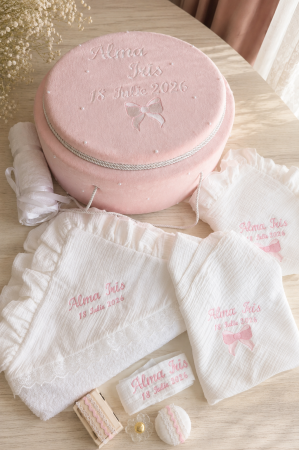 TRUSOURI BOTEZ FETITE - Trusou botez personalizat Pearl 7 piese