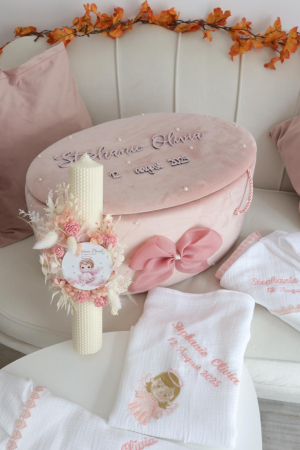 BOTEZ FETIȚE - Trusou de botez personalizat cu cufăr și set complet din muselină certificata OEKO-TEX