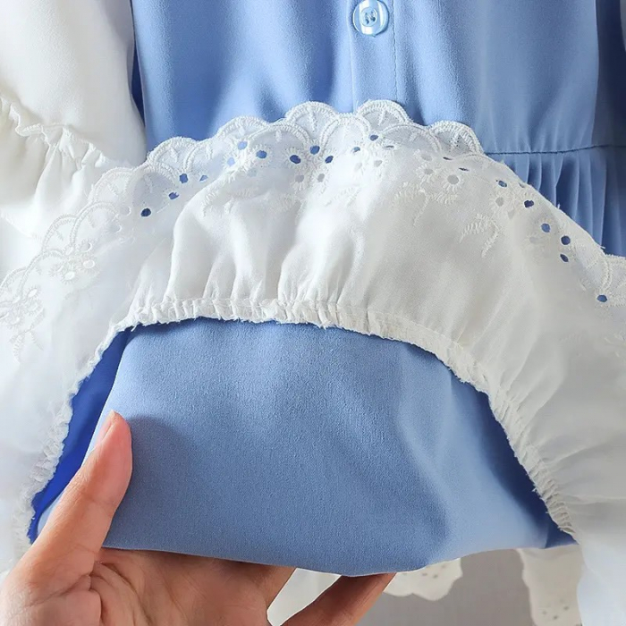 rochie-albastra-cu-volane-si-dantela.jpg [3]