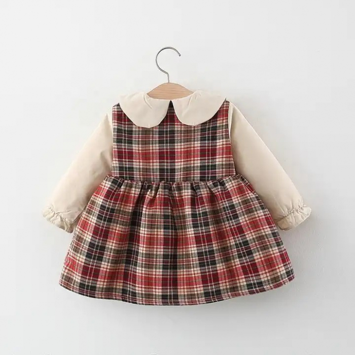 Rochie cu carouri, guler contrast si fundita [2]