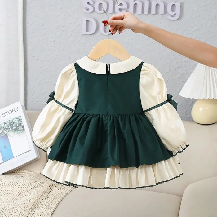 Rochie verde cu volane albe, dantela si floricele brodate [2]