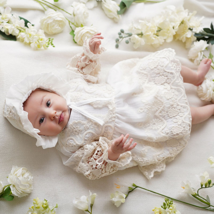 Rochie alba de botez cu dantela, Madira [3]