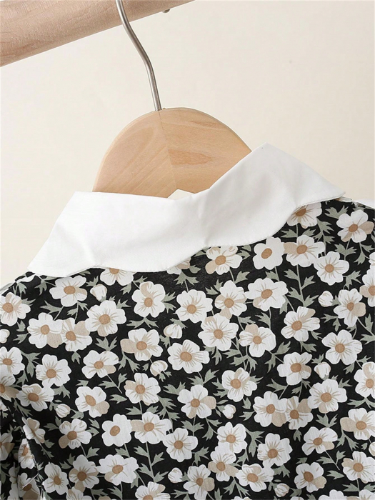 Rochie cu floricele, volane si guler din dantela [4]