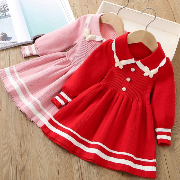 Rochie rosie din pulover cu dungi albe si nasturi bijuterie [3]