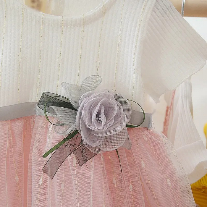 Rochie alba de botez cu trandafir in talie si tulle [4]