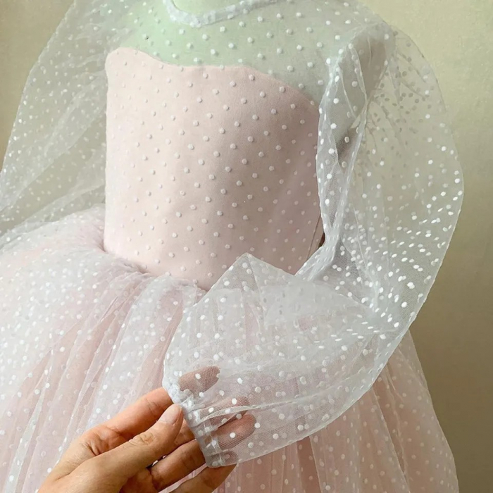 Rochie eleganta roz cu bulinute, maneci transparente si fusta din tulle [3]