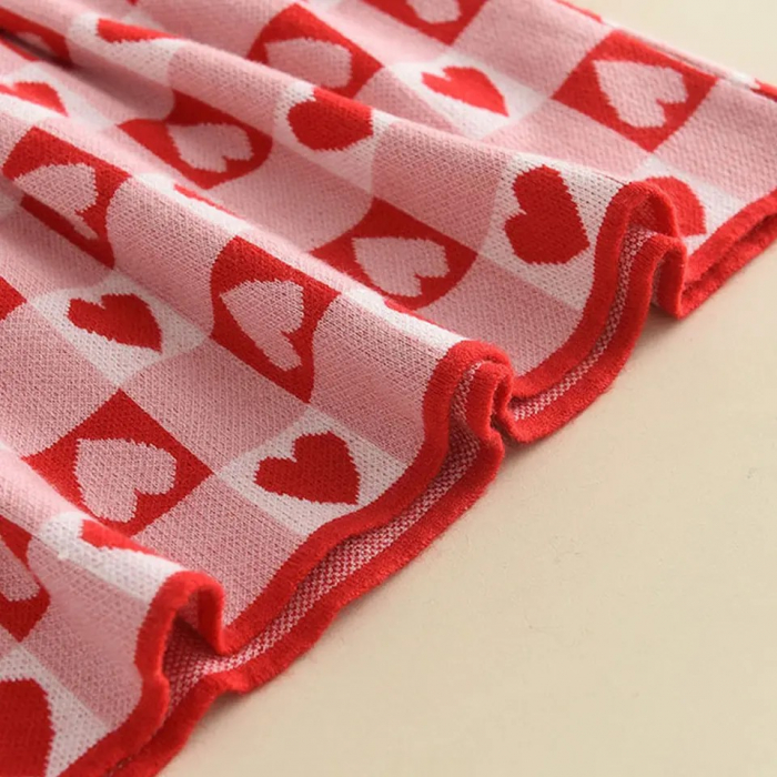 Rochie roz din pulover cu carouri si inimioare [3]