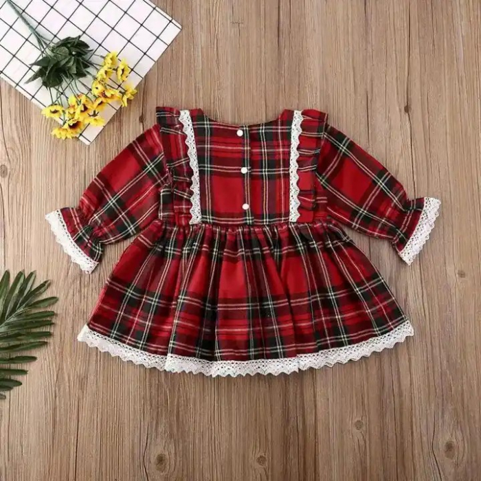 Rochie rosie de Craciun cu carouri si dantela [2]