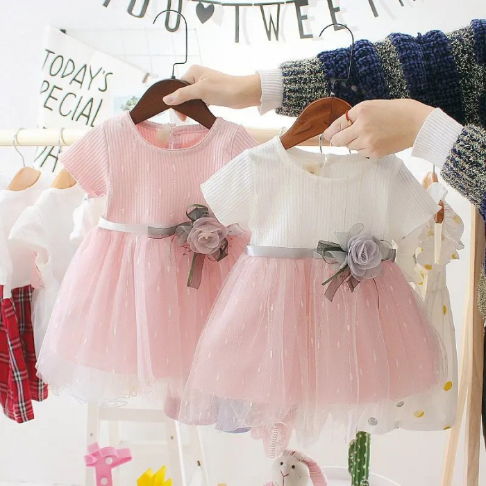 Rochie roz de botez cu trandafir in talie si tulle [4]