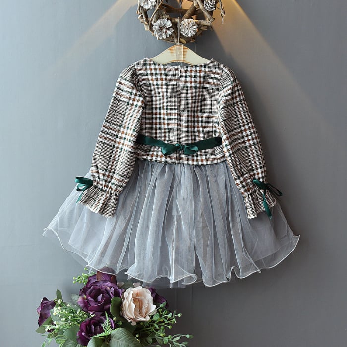 Rochie cu carouri, fundițe și fustă din tulle gri [2]