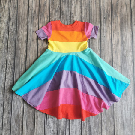 Premium - Rochie super-invartitoare cu dungi curcubeu