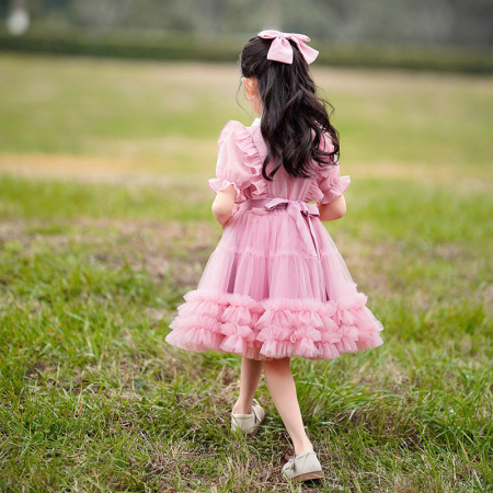 Rochie roz cu tulle, volane si funda alba [2]