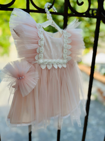 Premium - Rochie de botez roz cu floricele pe piept si tulle
