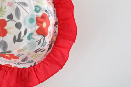 rochie-rosie-cu-floricele-si-palarie-asortata.jpg [3]