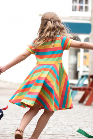 Premium - rochie-frugi-skater-curcubeu-de-vara-din-bumbac-organic.jpg