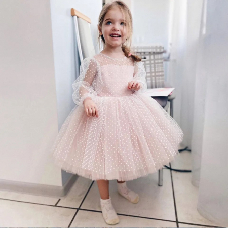 Rochie eleganta roz cu bulinute, maneci transparente si fusta din tulle [1]