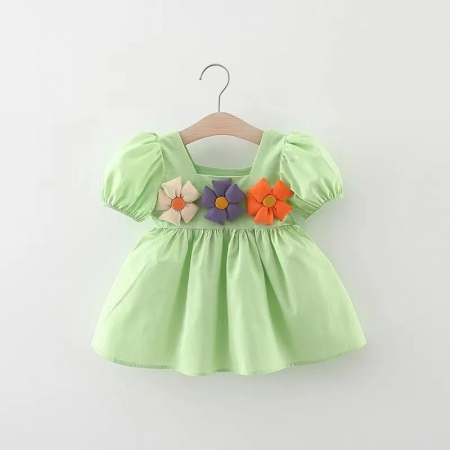 Rochițe primăvară - vară - Rochie verde cu maneca scurta si 3 floricele