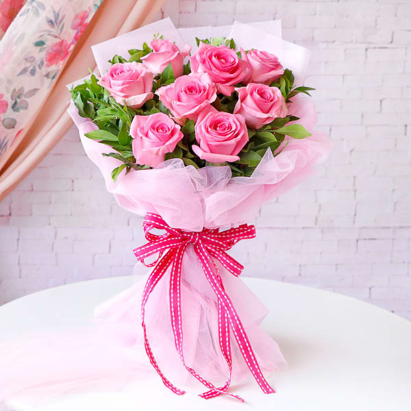Buchet din 9 Trandafiri Roz pentru Ea [1]