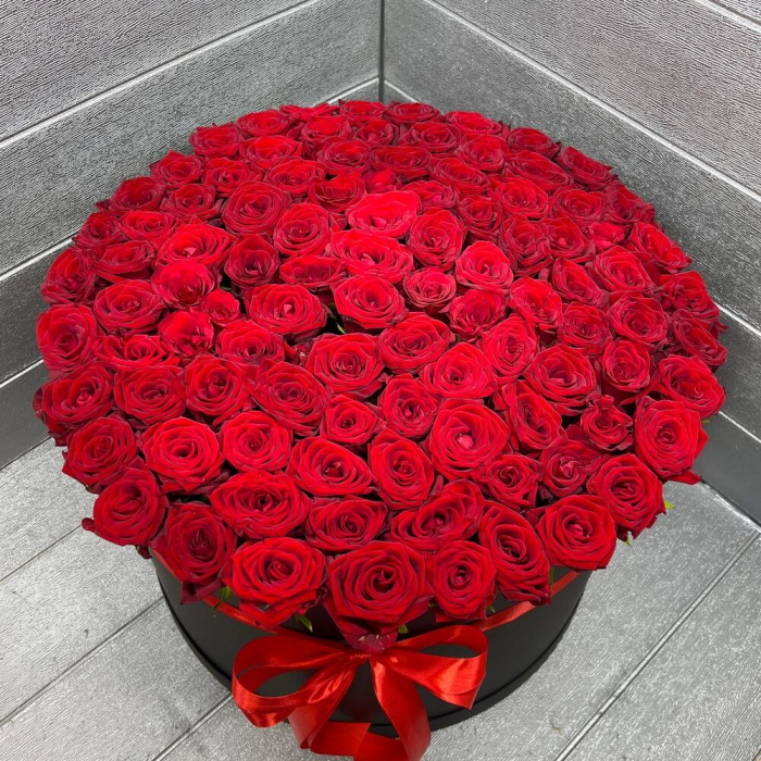 Cutie cu 101 Trandafiri Roșii [2]