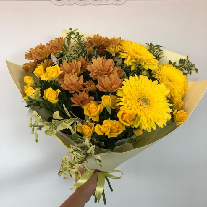 Buchet de Toamnă cu Gerbera și Crizantemă [2]
